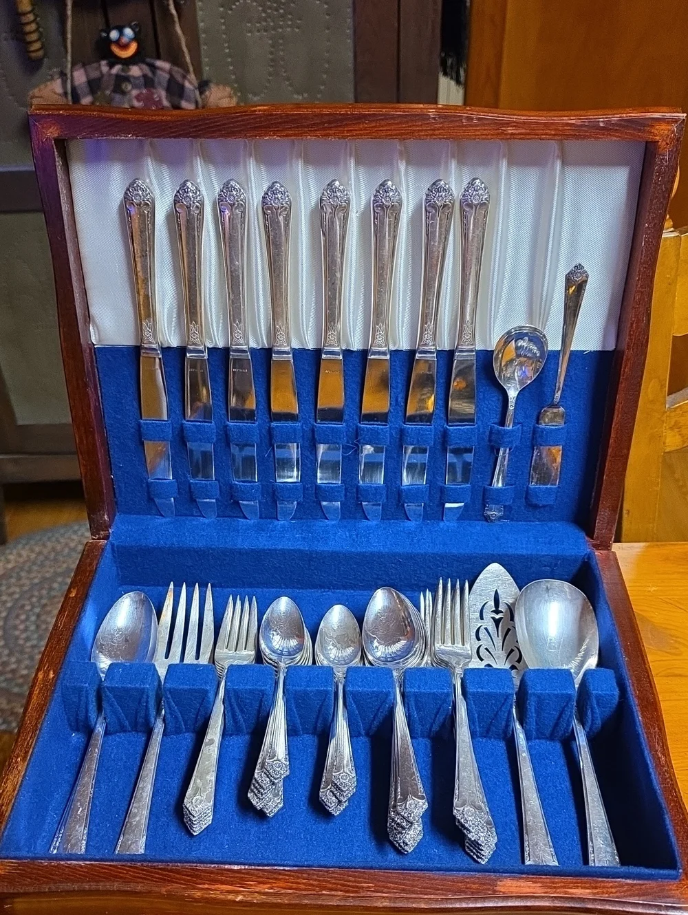 Vintage 1941 Rogers Bros. Silver Plated Flatware Set in Case 53 Piece